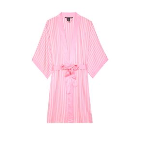 

Bata estilo Kimono Talla: M/L