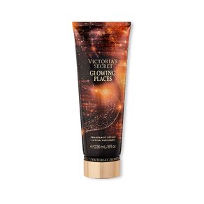 

Crema Corporal Edición Limitada Glowing Places Contenido Neto: 236 ML